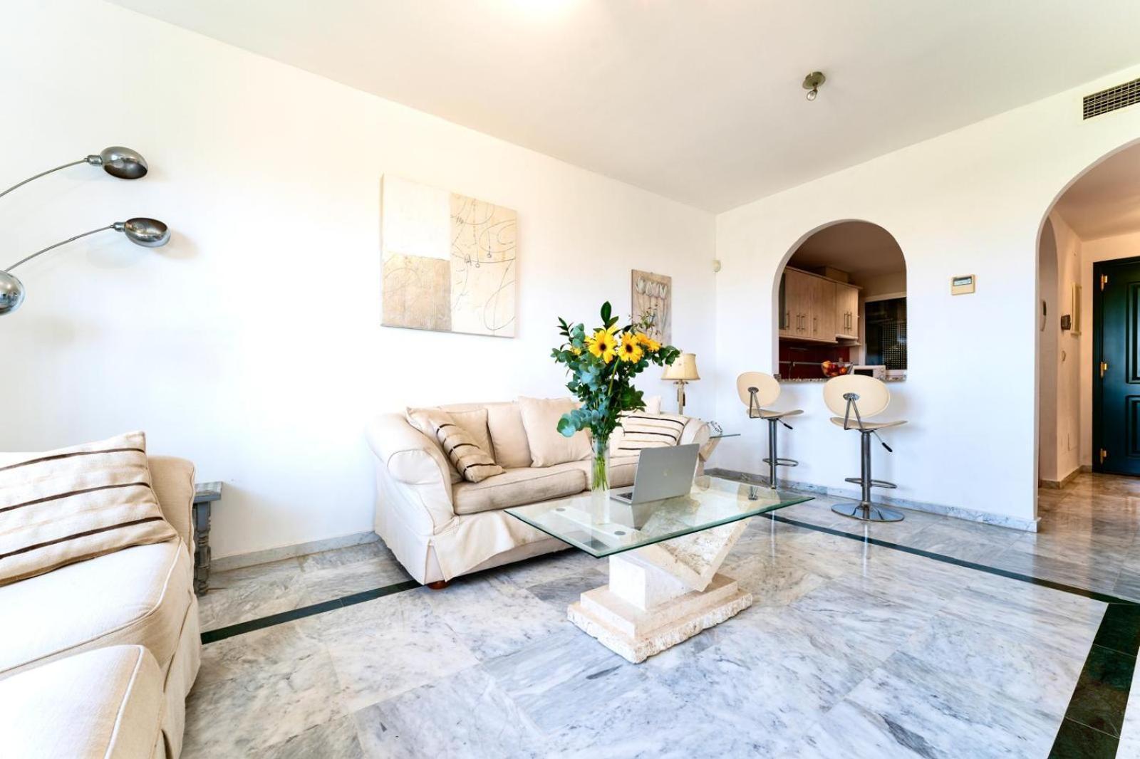 Zafir With 2 Bedroom And Private Garden * Málaga