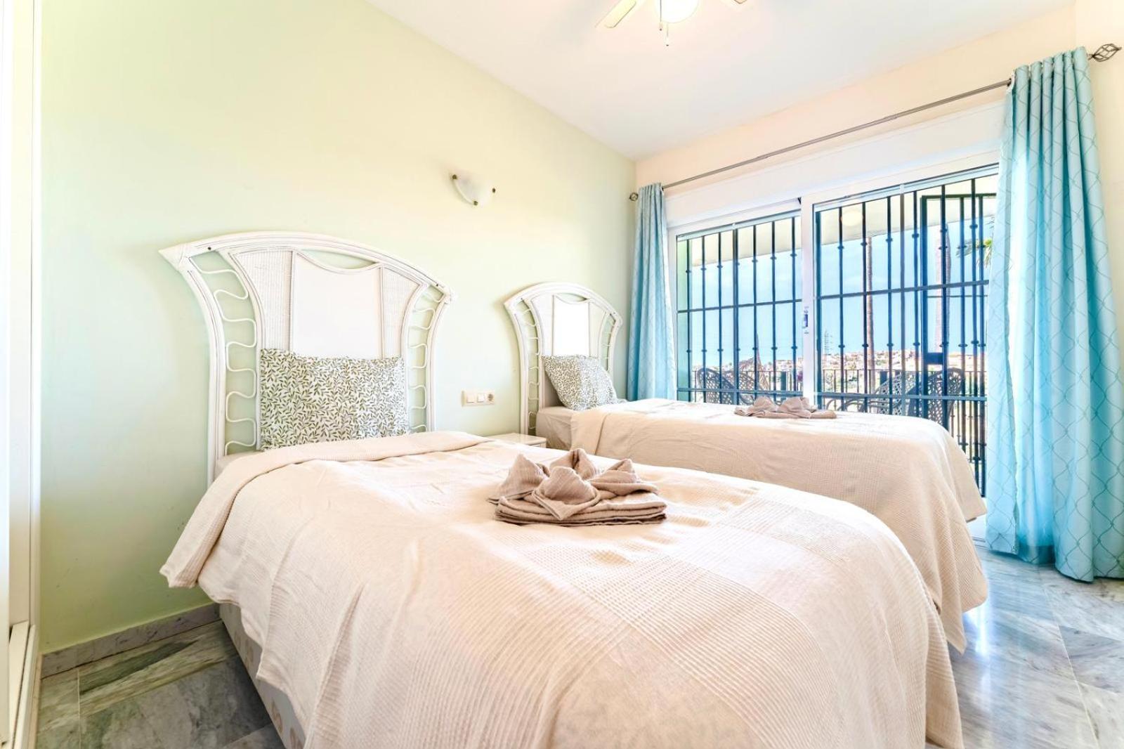 Apartamento Zafir With 2 Bedroom And Private Garden *