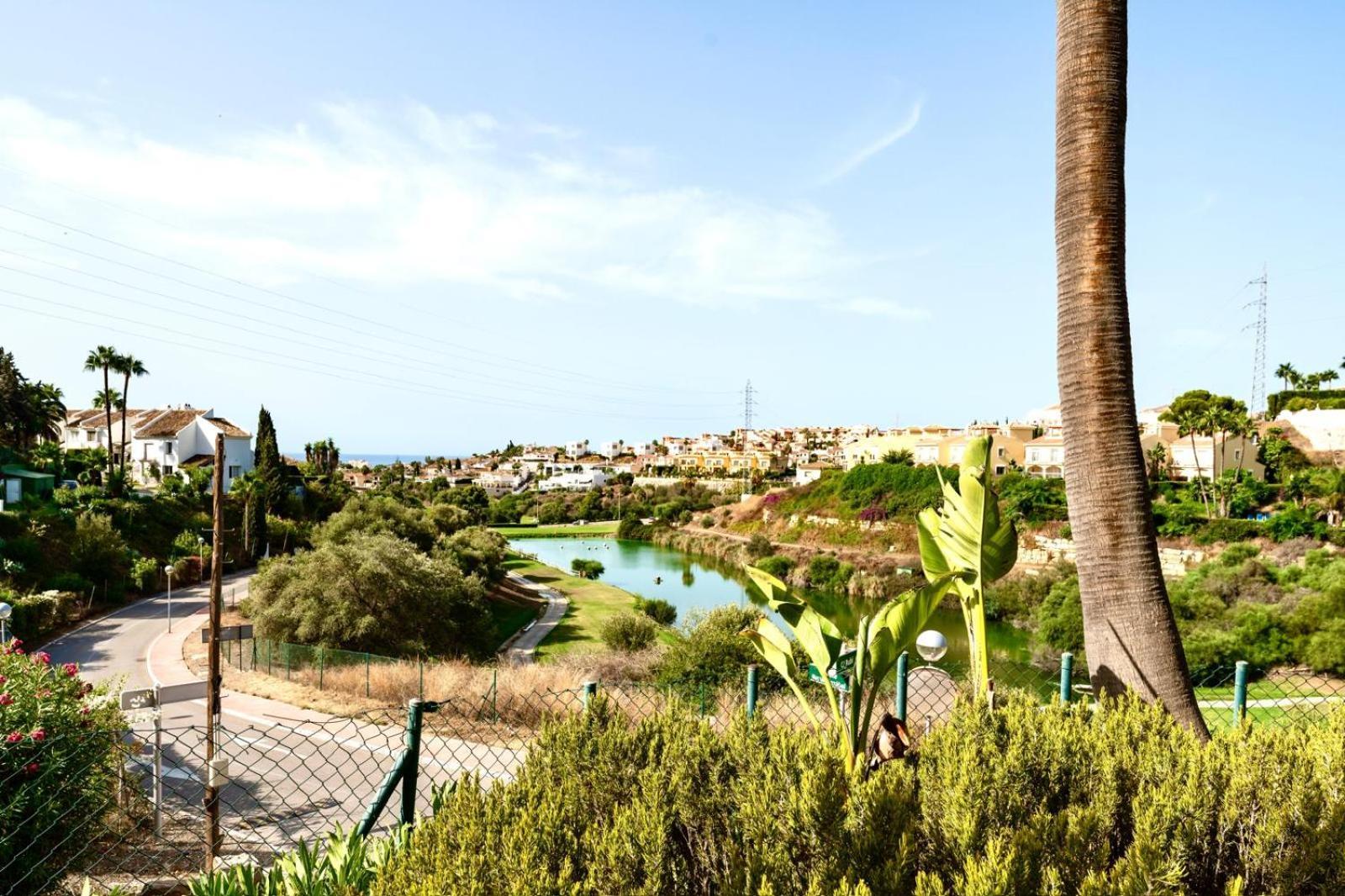 Apartamento Zafir With 2 Bedroom And Private Garden Málaga