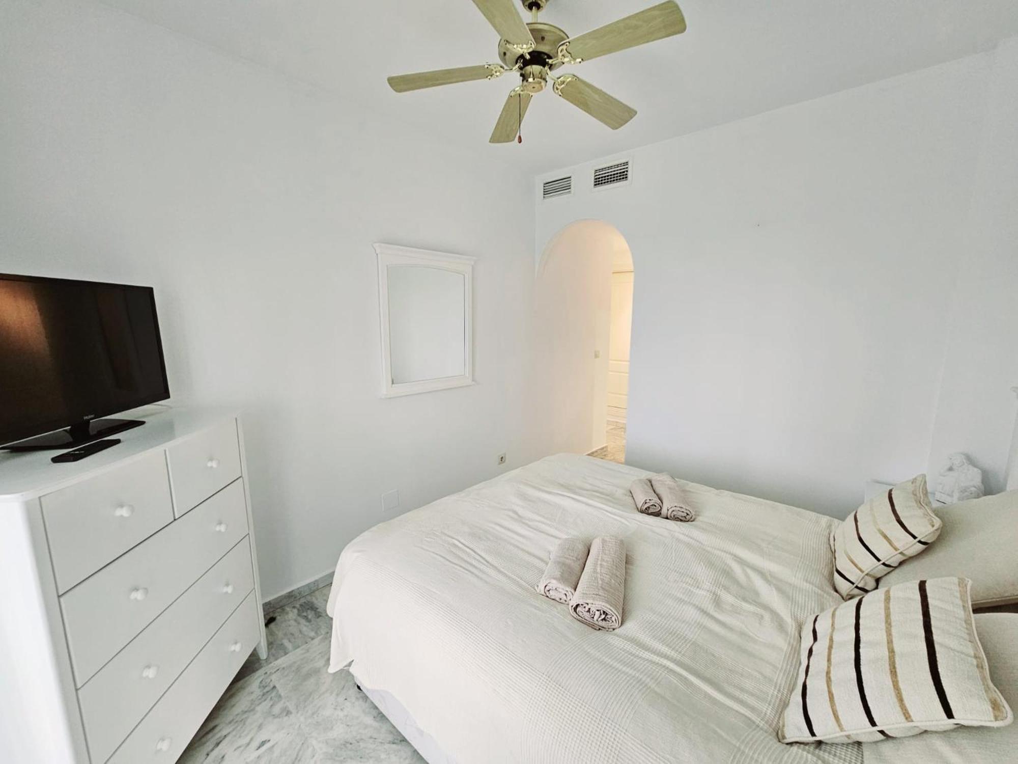 Zafir With 2 Bedroom And Private Garden Apartamento Málaga